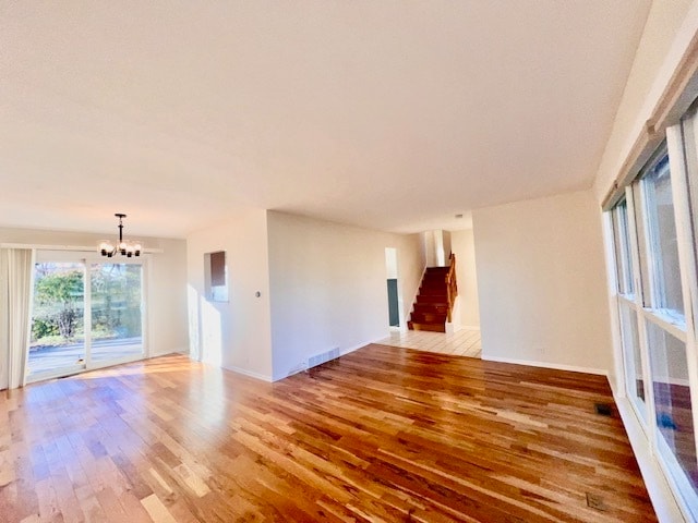 Foto del edificio - 2112 N Kennicott Dr