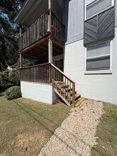 Building Photo - 1530 Live Oak Dr