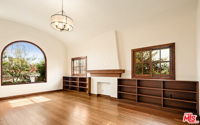 Foto del edificio - 637 N Alta Vista Blvd