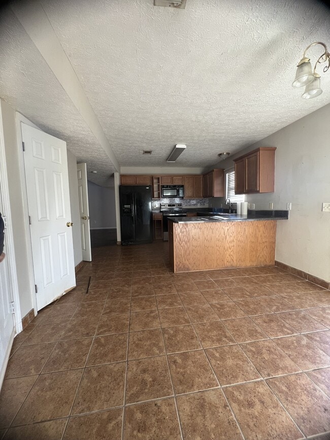 Building Photo - 1921 Portway Rd