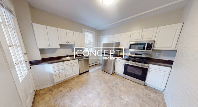 Foto del edificio - 63A Dana St. Unit 8B