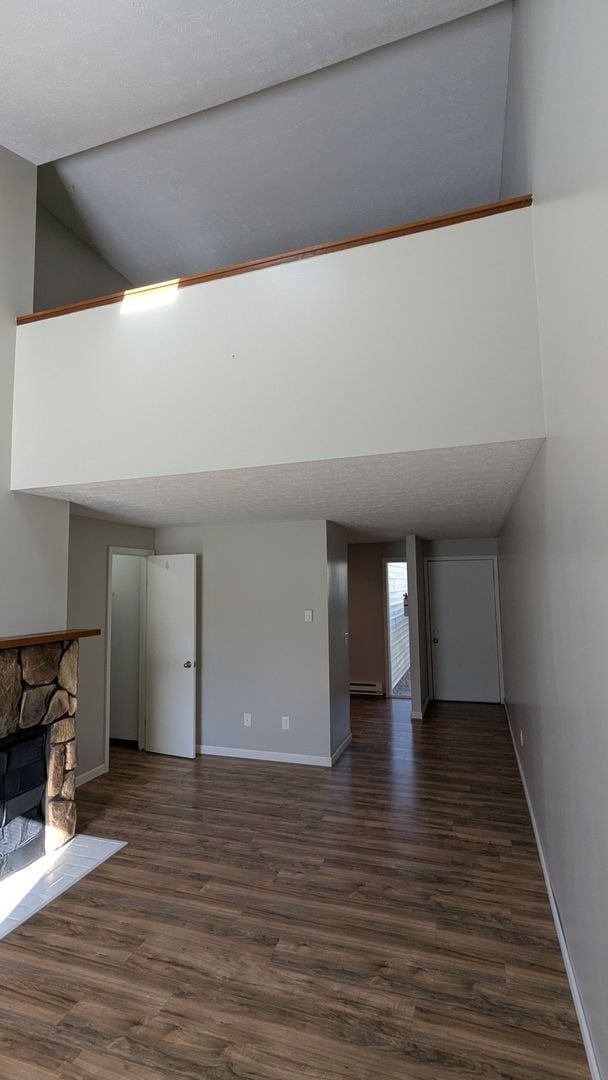 Building Photo - MN Cedar Village (857)