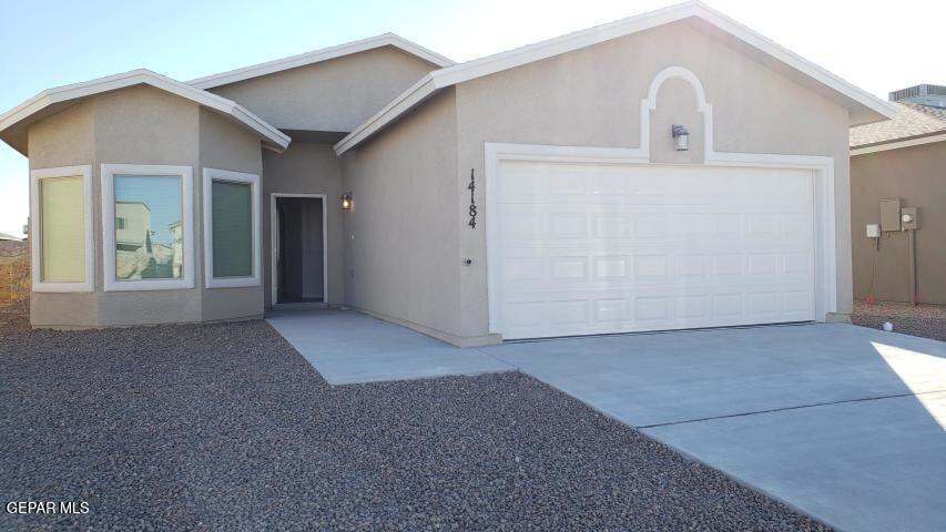 Foto principal - 14184 Charles Pollock Ave
