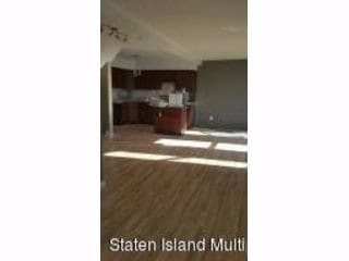 Building Photo - 4062 Amboy Rd