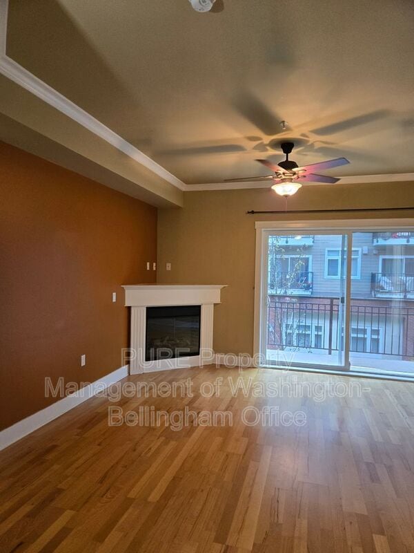 Foto del edificio - 1015 Railroad Ave