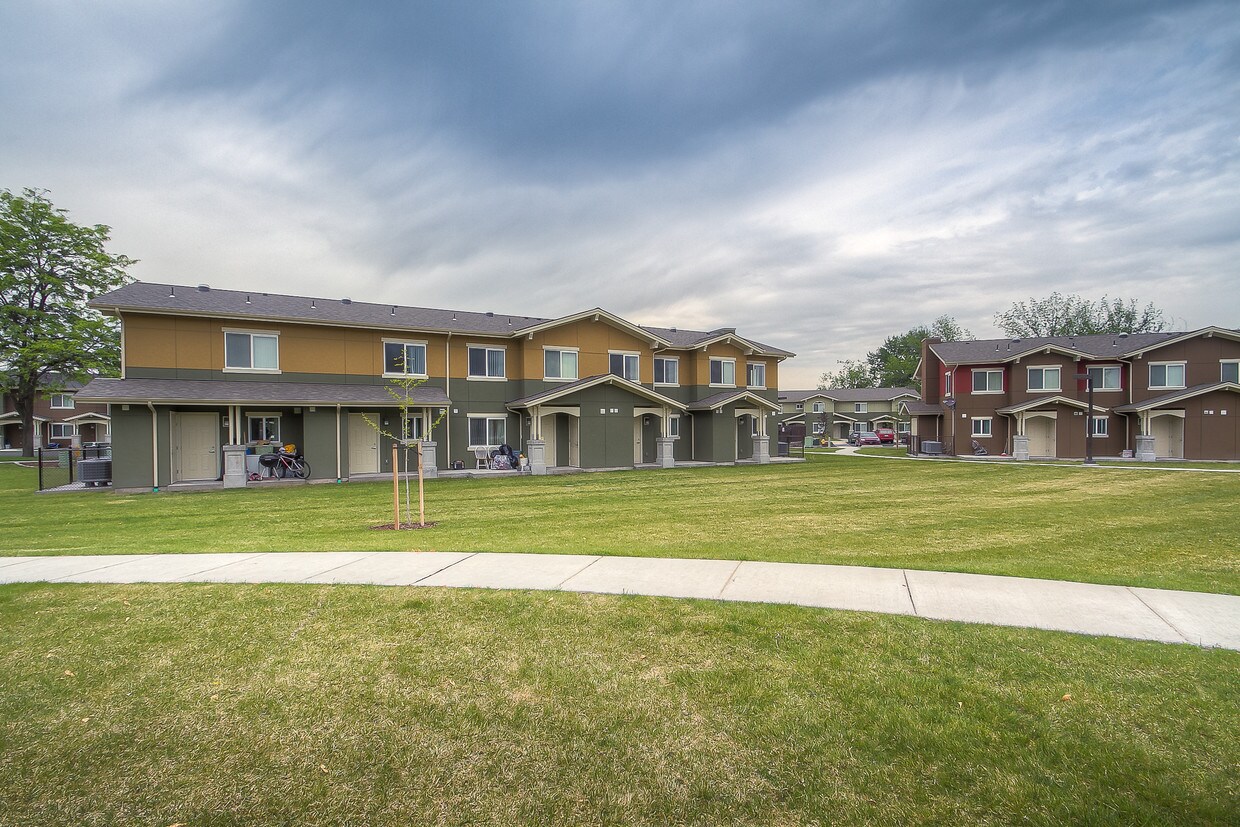 343 Farmland Rd, Walla Walla, WA 99362 Townhome Rentals in Walla