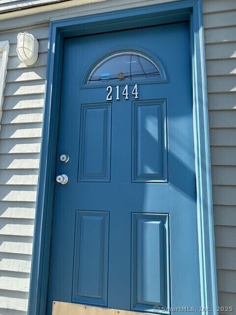Foto del edificio - 2144 Fairfield Beach Rd