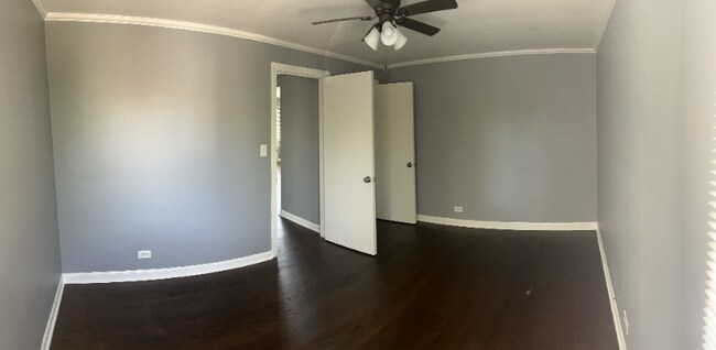 Foto del edificio - 10543 S Hale Ave