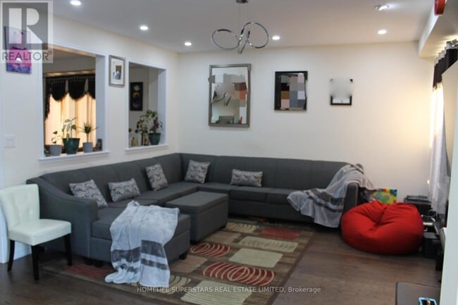 Building Photo - 21 Iguana Trail