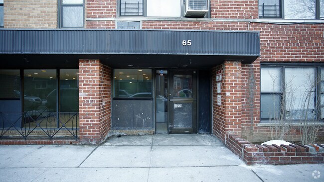 Foto del edificio - 65 Bay 19Th St