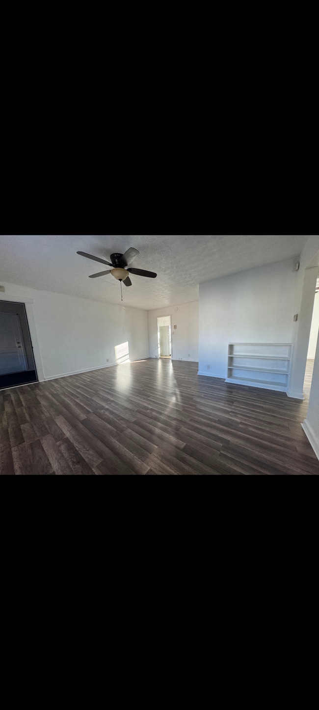 Building Photo - 2334 Davue Cir