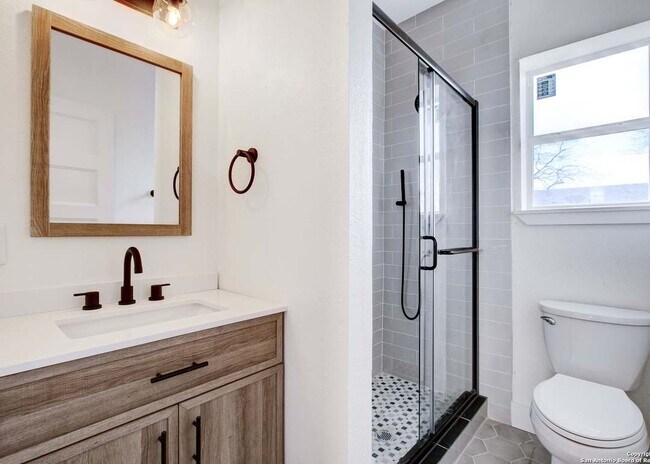 Foto del edificio - 415 S Olive St