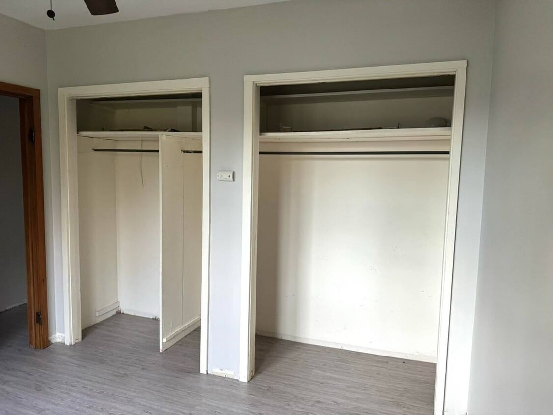 Building Photo - 1 bedroom/1 bathroom downstairs apartment