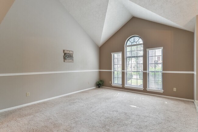 Foto del edificio - 1222 Mabry Mill Rd