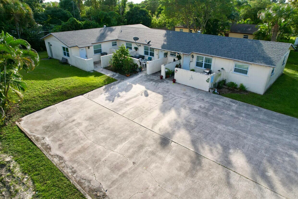 Primary Photo - 4620 Kelmar Dr