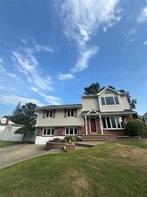 Building Photo - 25 Cumberland Rd