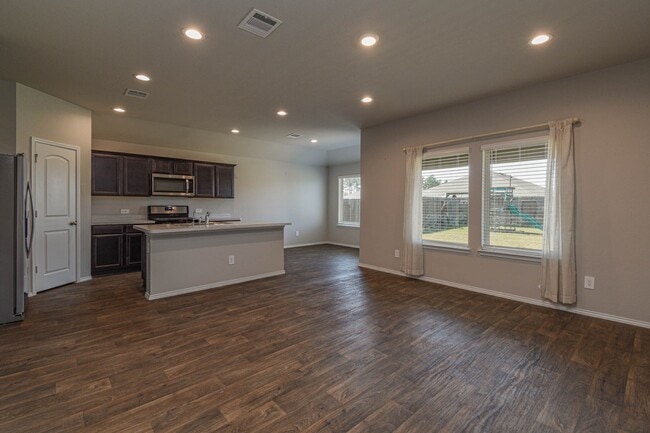 Building Photo - 21540 Rustic Elm Dr