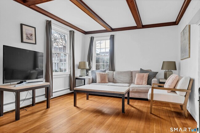 Foto del edificio - 31 Woodlawn Ave