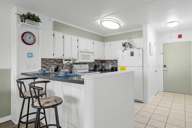 Building Photo - 3610 S Ocean Blvd