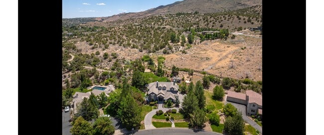 Building Photo - 4400 Mountaingate Dr