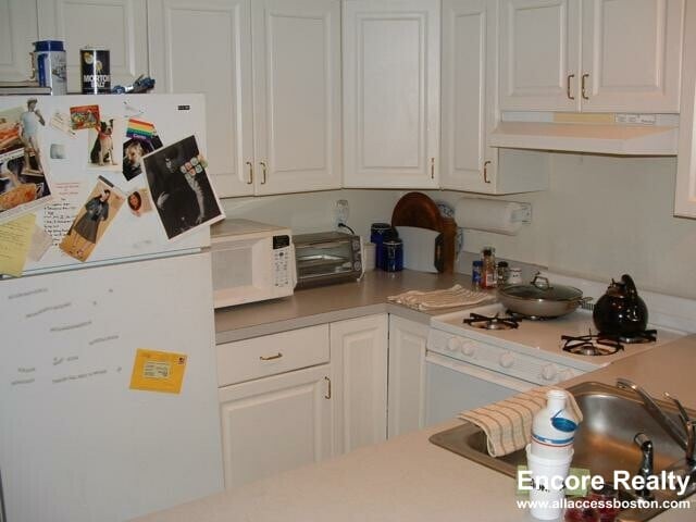 Building Photo - 62 Egmont St