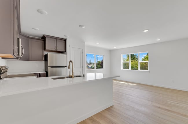 Foto del edificio - 4944 N Vassault St