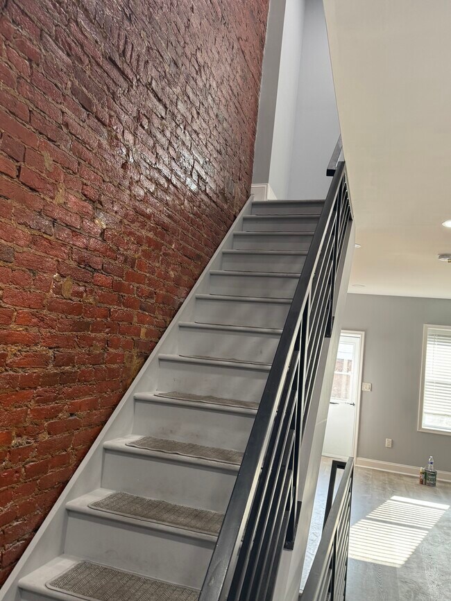 Foto del edificio - 2632 N Howard St