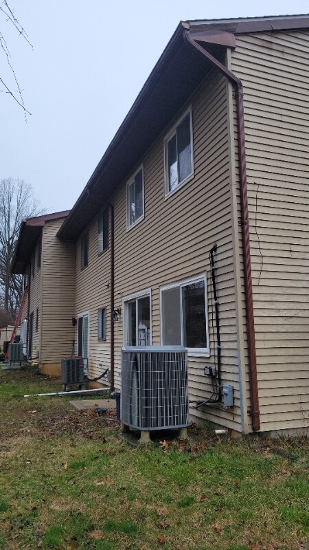 Foto del edificio - 6463 Woodgreen Cir