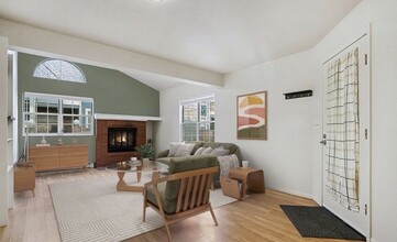 Building Photo - 3565 Windmill Dr