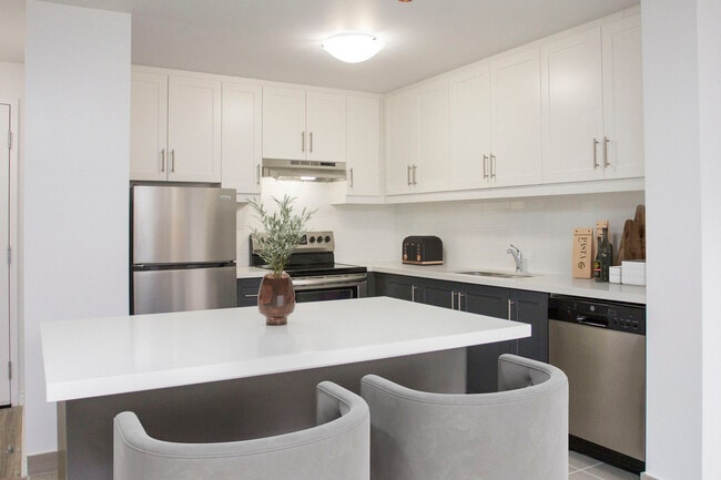 Building Photo - Antrim Apartments