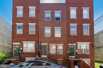 Building Photo - 1837 Willington St