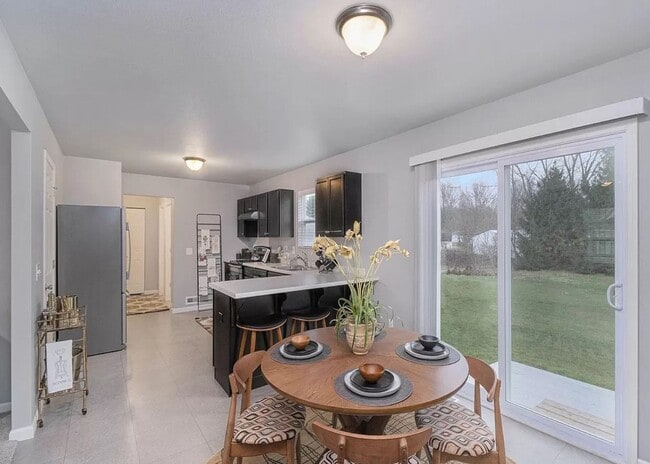Building Photo - Great Home, Great Neighborhood, Great Price!