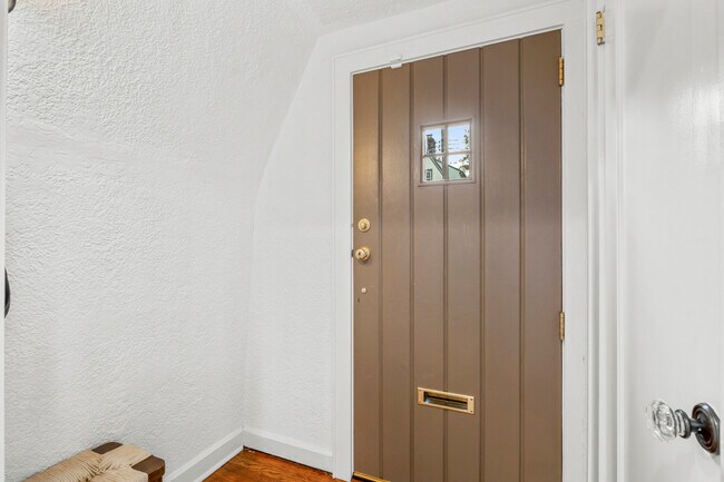 Foto del edificio - 39 Hillcrest Ave