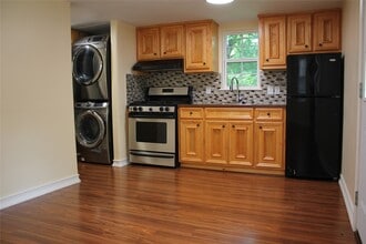 Building Photo - 7540 Ashburn St