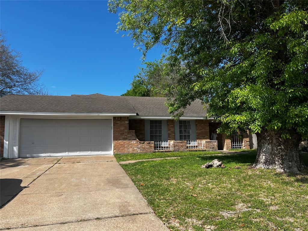 Primary Photo - 1026 Fallbrook Dr