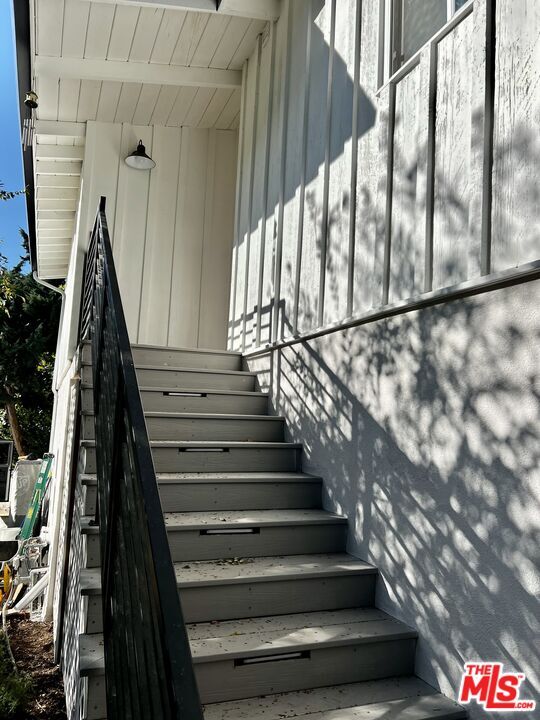 Building Photo - 4301 Verdugo View Dr