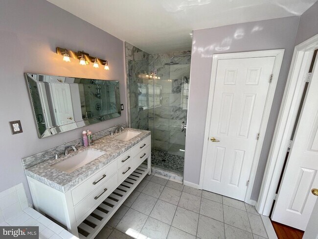 Foto del edificio - 11222 Bel Aire Ct