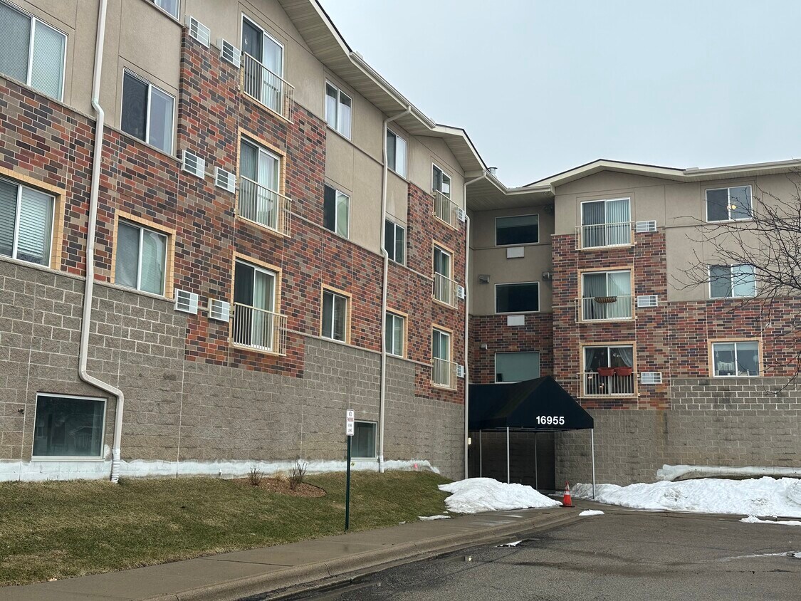 16955 Toronto Ave SE Unit 216, Prior Lake, MN 55372 Condo for Rent in