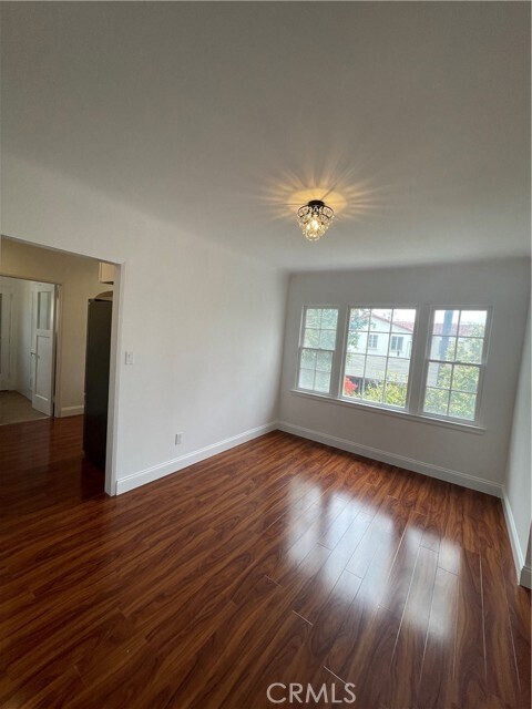 Foto del edificio - 815 E 36th St