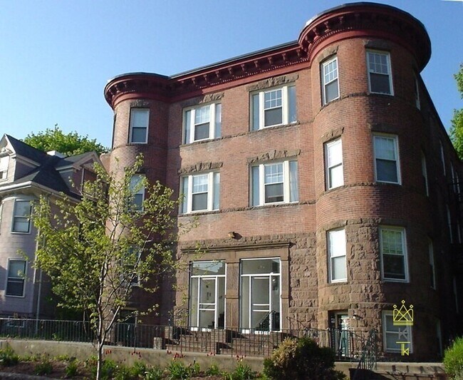 Foto del edificio - 674 Washington St