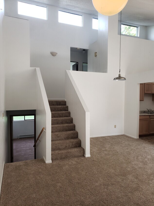 Primary Photo - 3105 Delta Dr