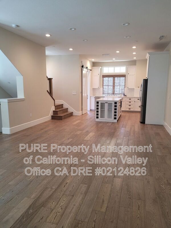 Building Photo - 600 Sunsweet Way