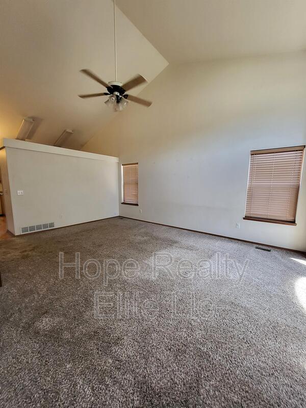 Foto del edificio - 2930 Walton Creek Dr