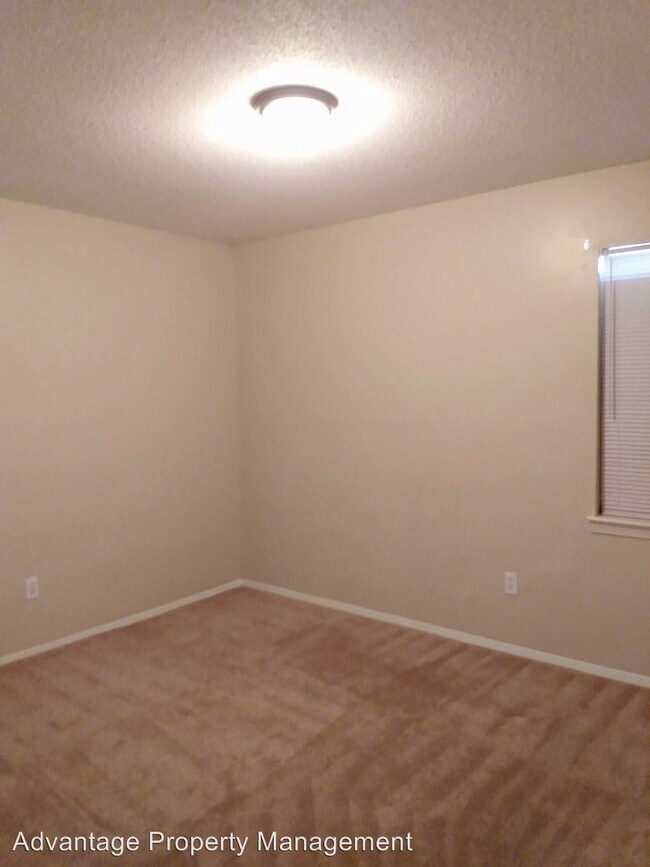 Building Photo - 3 br, 1 bath House - 3725 Windermere Rd.