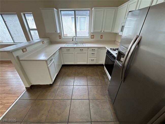Building Photo - 4265 Desert Heart Ct