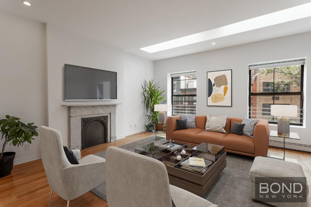 Foto principal - East 32nd Street