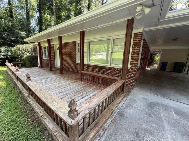Photo - 1476 Lively Ridge Road House