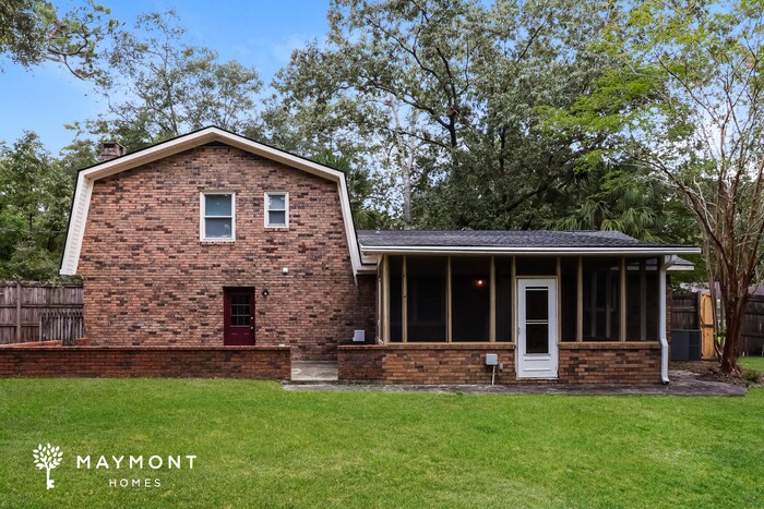 Building Photo - 300 Chucker Dr