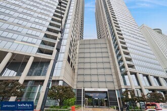 Building Photo - 600 N Lake Shore Dr