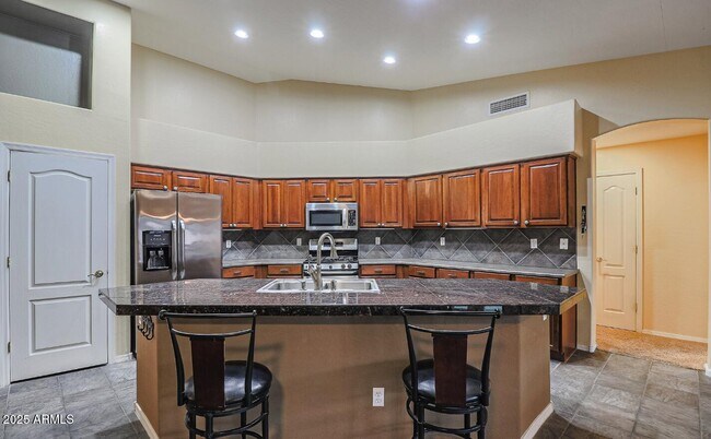 Building Photo - 17592 W Copper Ridge Dr
